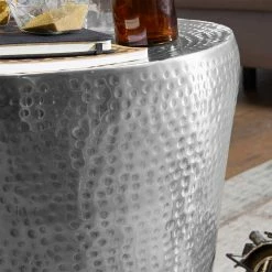 Design Metall Beistelltisch Aus Aluminium - Vanimarias 10 Design Metall Beistelltisch Aus Aluminium - Vanimarias -Raik Shop design metall beistelltisch aus aluminium in hammerschlag optik vanimarias 03