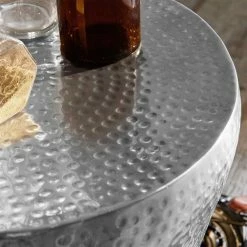Design Metall Beistelltisch Aus Aluminium - Vanimarias 11 Design Metall Beistelltisch Aus Aluminium - Vanimarias -Raik Shop design metall beistelltisch aus aluminium in hammerschlag optik vanimarias 04