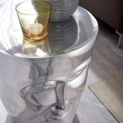 Handgearbeiteter Alu Designtisch Mit Gesicht - Frentin -Raik Shop handgearbeiteter alu designtisch mit gesicht in silber 33x39x33 cm frentin 02