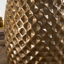 Ungewöhnlicher Beistelltisch Aus Alu - Freshing 11 Ungewöhnlicher Beistelltisch Aus Alu - Freshing -Raik Shop ungewoehnlicher beistelltisch aus alu in gold lackiert 32x42x32 freshing 04